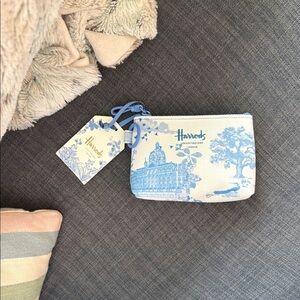 Harrods Light Blue & White Toile Zip Pouch